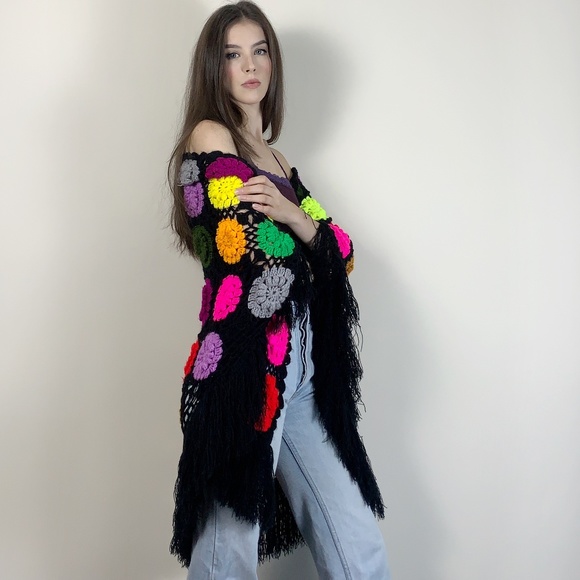 Vintage Sweaters - Vintage knit granny square shawl, wrap, sweater.